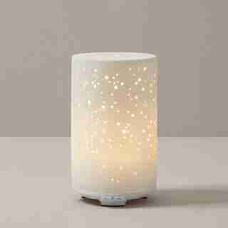 DIFFUSEUR D’HUILES ESSENTIELLES – NUIT ÉTOILÉE