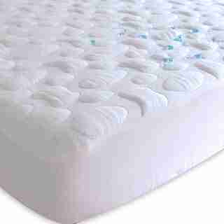 Protège-matelas matelassé pour mini-berceau / parc