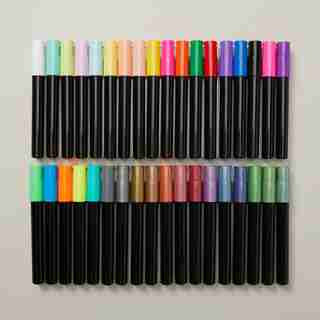 SET OF 36 ACRYLIC PAINT MARKERS