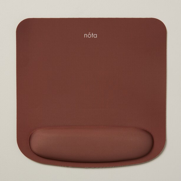 MOUSEPAD WITH WRIST SUPPORT, COGNAC