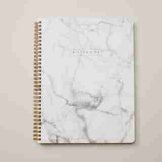CARNET À RELIURE SPIRALE – BLANC MARBRÉ, GRAND