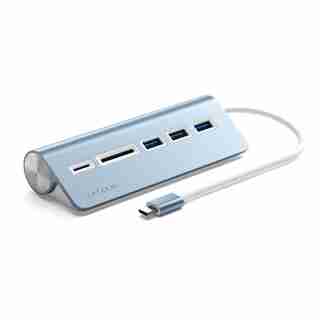 Aluminum USB-C Hub with Card Reader, Blue