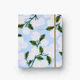 2022 17-Month Hydrangea Covered Spiral Planner