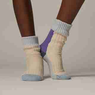 CHROMATIC MID-RISE READING SOCKS™ ULTRAMARINE