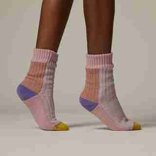 CHROMATIC MID-RISE READING SOCKS™ LILAC