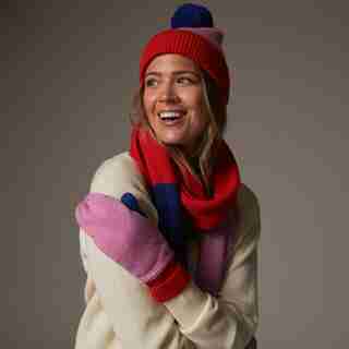 CHROMA ECO POM HAT, ULTRA PINK