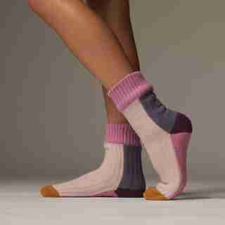 CHROMATIC MID-RISE READING SOCKS™ MAUVE