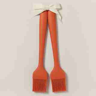 SET OF 2 SILICONE BRUSHES, GERBERA DAISY