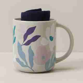 IKEBANA MUG WITH BLUE SOCKS