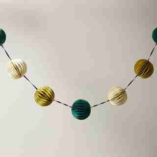 PAPER ACCORDIAN ROUND GARLAND