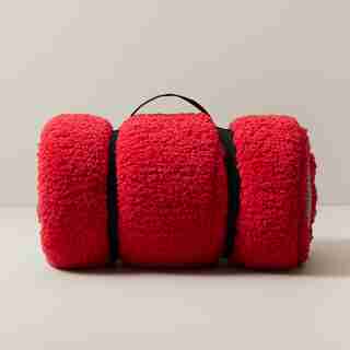 SHERPA THROW BLANKET, TWO-TONE RED
