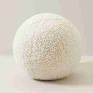SHAGGY FAUX FUR SPHERE PILLOW IVORY