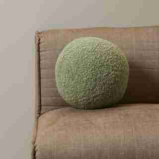 SHAGGY FAUX FUR SPHERE PILLOW FERN
