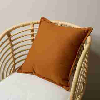 TEXTURED OUTDOOR PILLOW SIENNA 18” x 18”