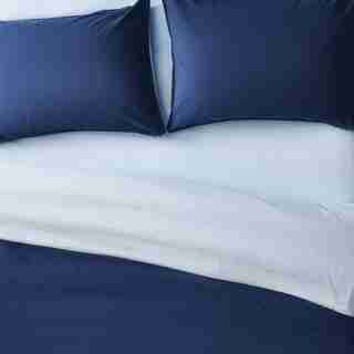 HOUSSE DE COUETTE RÉVERSIBLE EN COTON – BLEU MARINE ET BLEU PÂLE, LIT DOUBLE/GRAND LIT