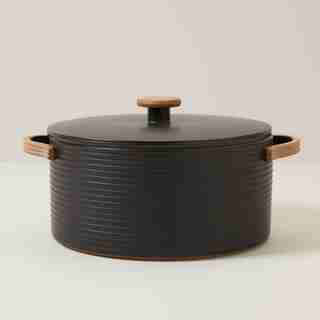 RIDGED CASSEROLE POT BLACK