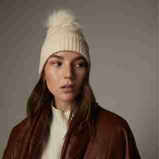 ALPINE POM HAT, CREMA