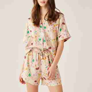 PYJAMA COURT DEUX-PIÈCES TAILLEUR – MOTIF FLORAL, ROSE POUDRÉ, MOYEN
