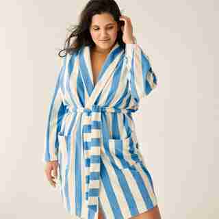 TERRY SHAWL ROBE, LIGHT SKY STRIPE MEDIUM-LARGE