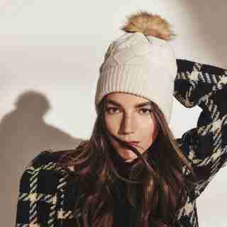CHALET POM HAT, CREAM