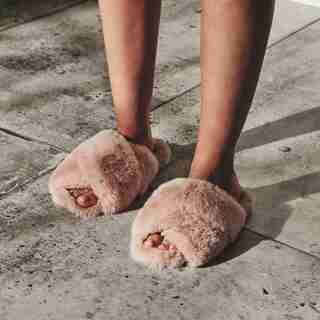 FAUX FUR CROSSOVER SLIPPERS, BLUSH SMALL-MEDIUM
