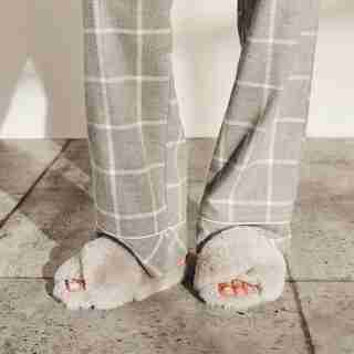 FAUX FUR CROSSOVER SLIPPER, VAPOUR MEDIUM-LARGE