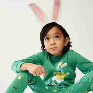 PAJAMA SET, EASTER SKATEBOARDING BUNNY SIZE 10
