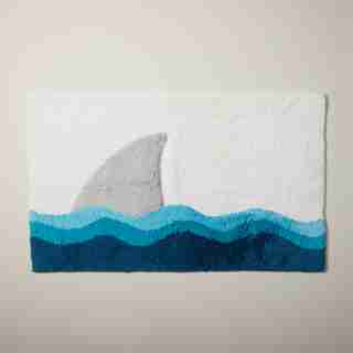 RECTANGULAR BATH MAT, SHARK FIN