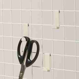 SET OF 3 WALL GRID HOOKS, IVORY