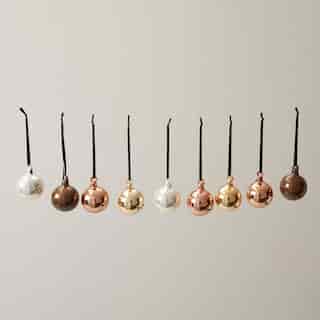 SET OF 9 GLASS ORNAMENTS, ARTISAN