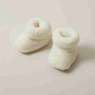 BEAR KNIT BOOTIES, 6-12 MONTHS