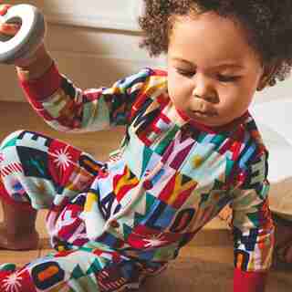 INFANT FAM JAM PAJAMAS, FA LA LA 6-12 MONTHS