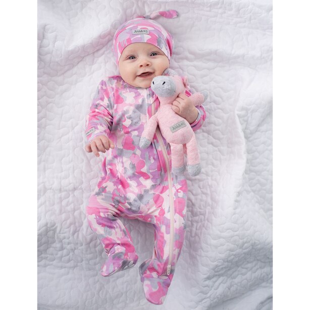 Juddlies Collection Camoose Dormeuse A Pattes Zippee A 2 Voies Pour Bebe En Bambou Imprime Camo De Juddlies Articles Cadeau Www Chapters Indigo Ca