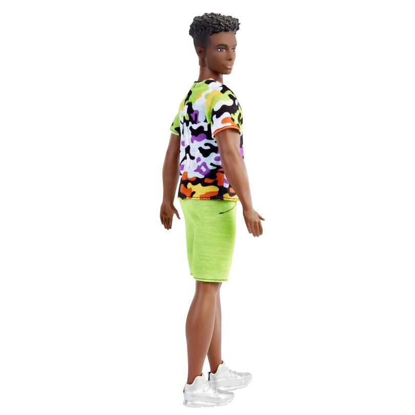 Fashionistas Ken Doll Camp Print image number 4
