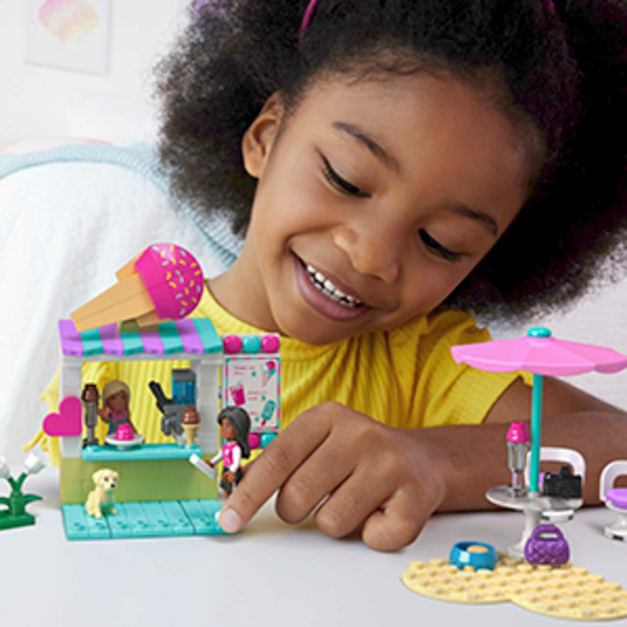 Mega™ Barbie® Convertible & Ice Cream Stand | Indigo