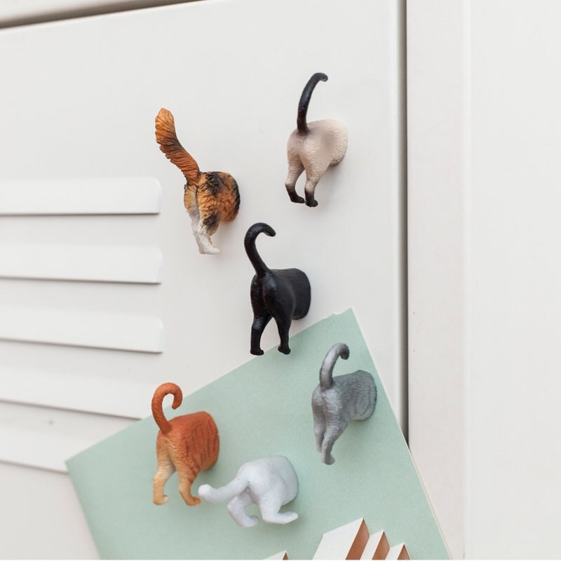 Cat Butt Magnets image number 2