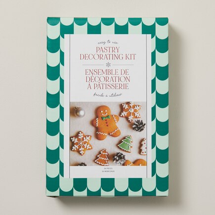PASTRY DECORATING KIT