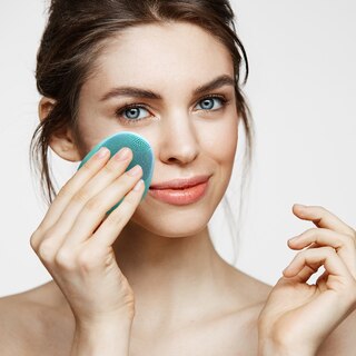 Facial Cleansing Brush image number 2