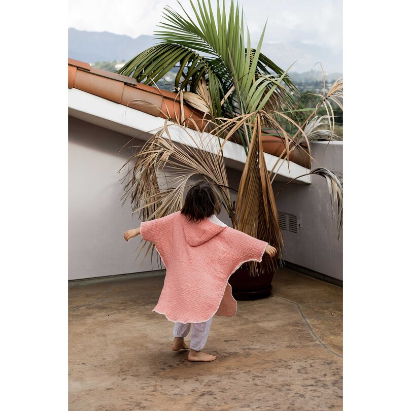 Crinkle Kids Poncho image number 1