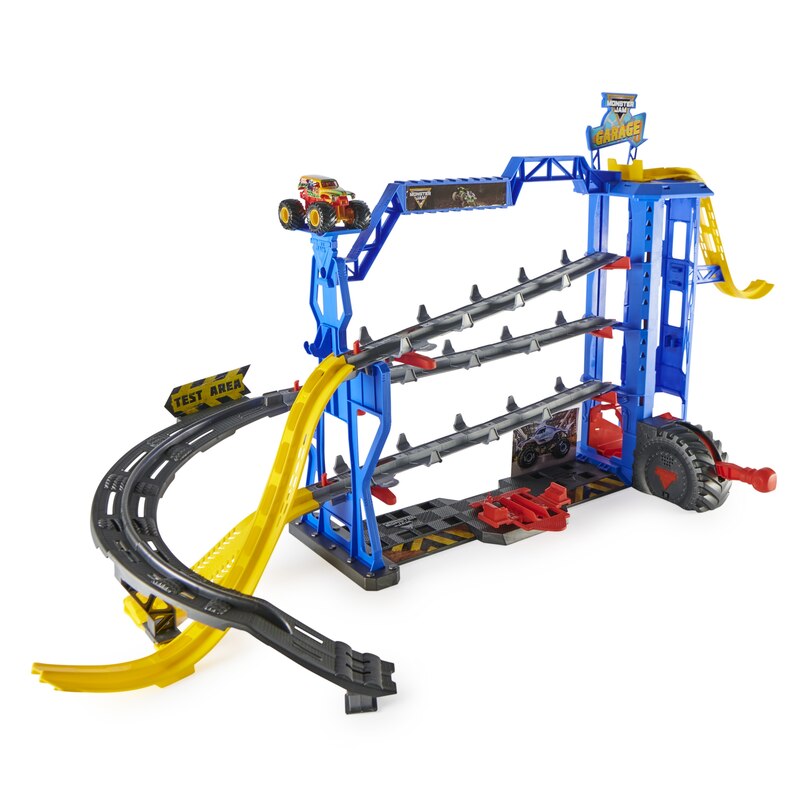 Monster Jam Garage Playset And Storage With Exclusive Grave Digger Monster Truck, Lights And Sounds, Kids Toys For Boys And Girls Ages 3 And Up image number 1