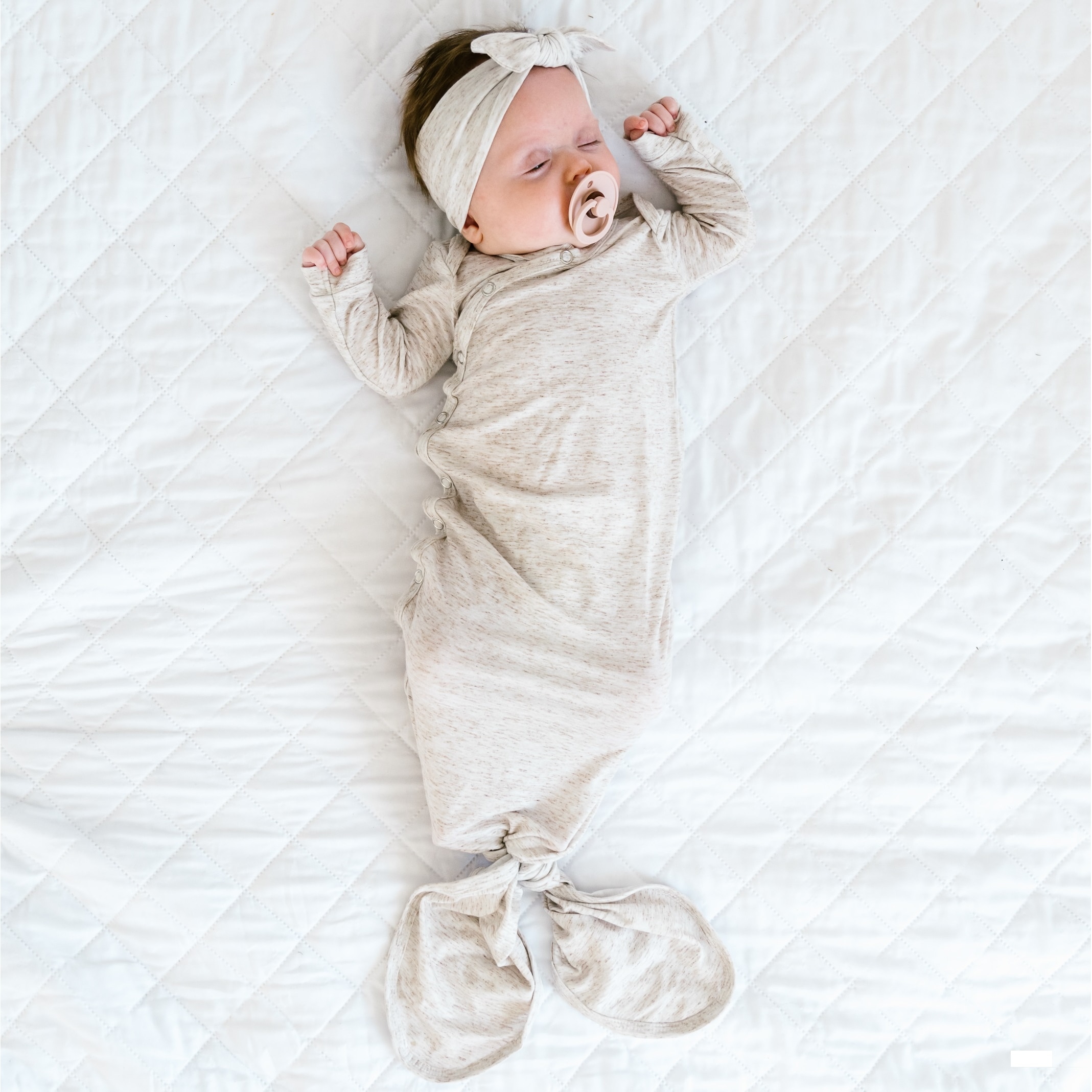 Newborn knotted shop gown girl