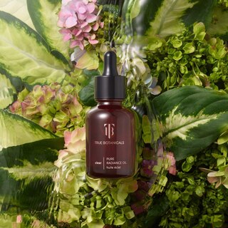 Clear Pure Radiance Oil image number 3