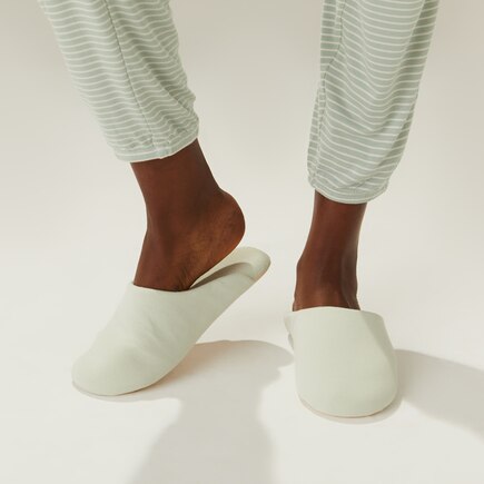 Reading Slipper