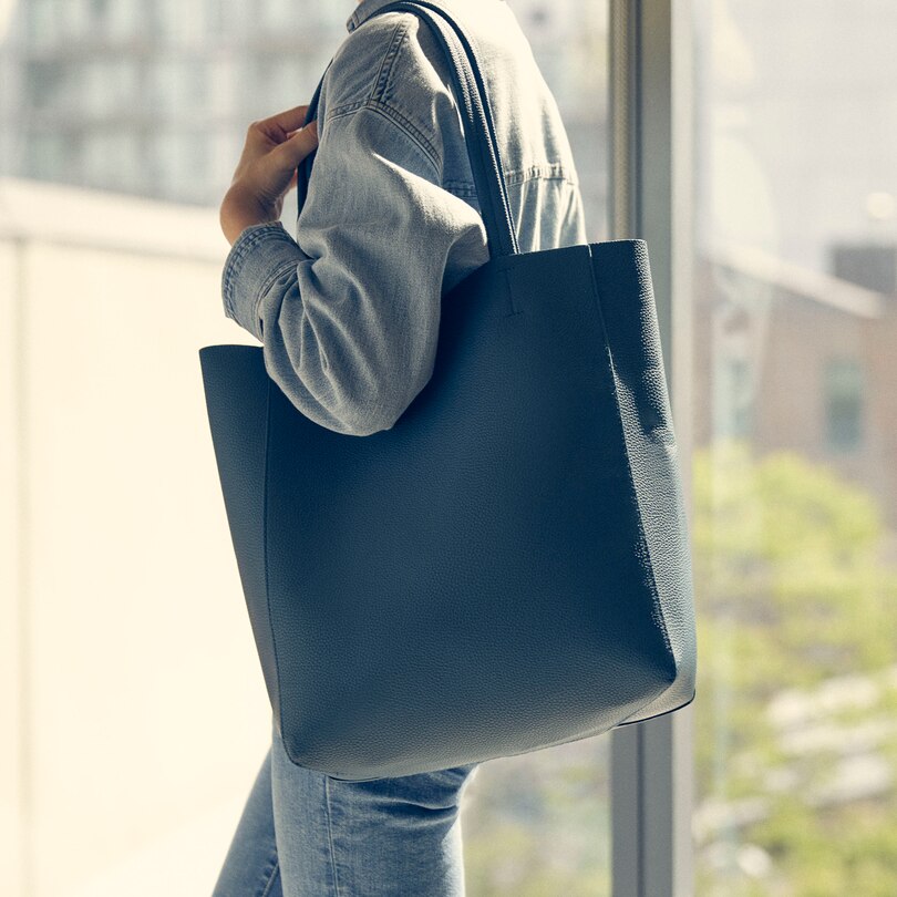 Heather North-South Tote image number 3
