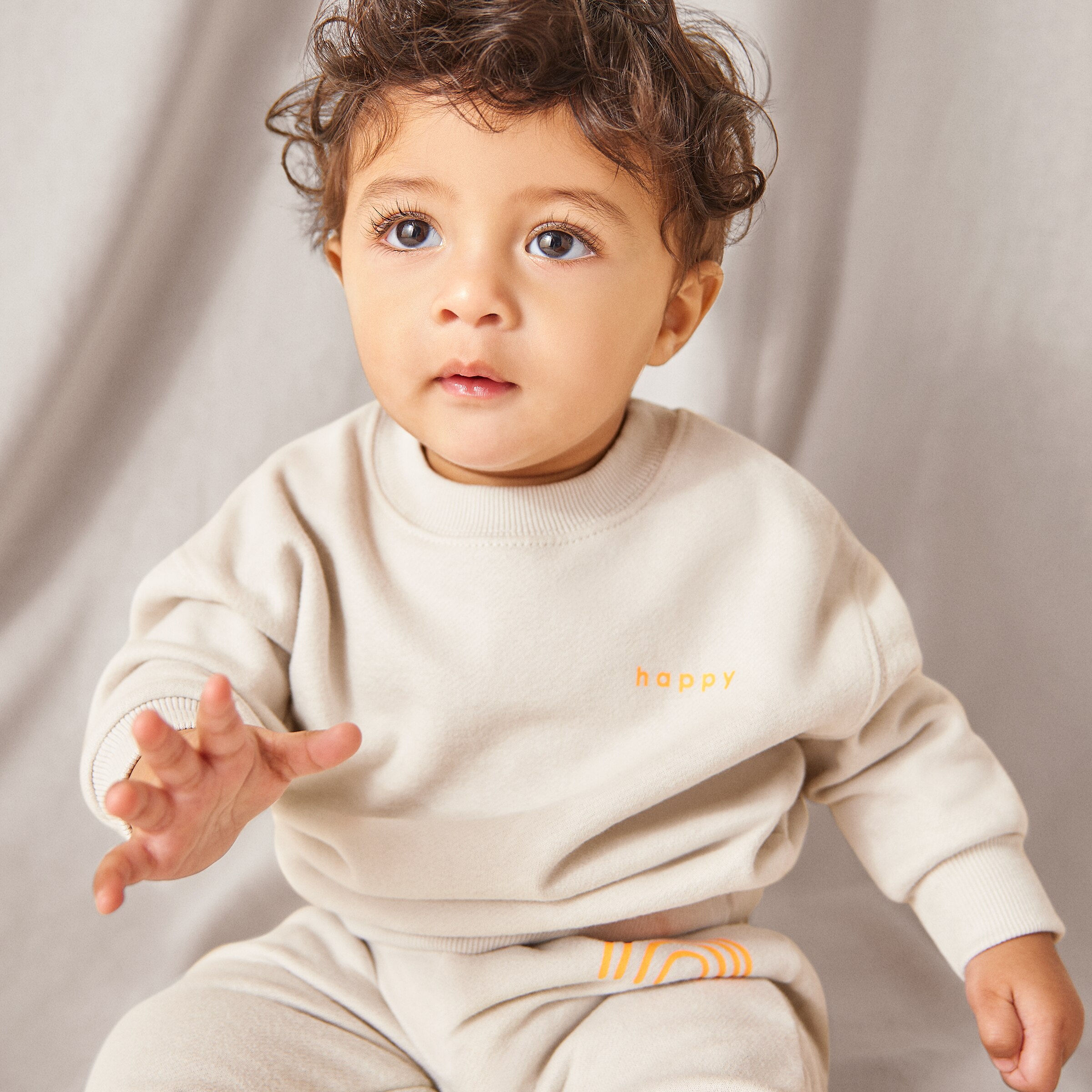 Newborn sweatsuit outlet